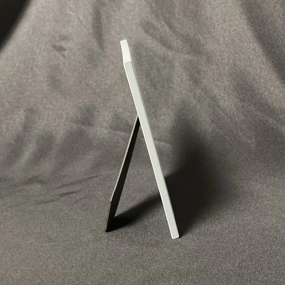 ⭐️ Grey Plastic 5” x 7” Easel Back Picture Frame